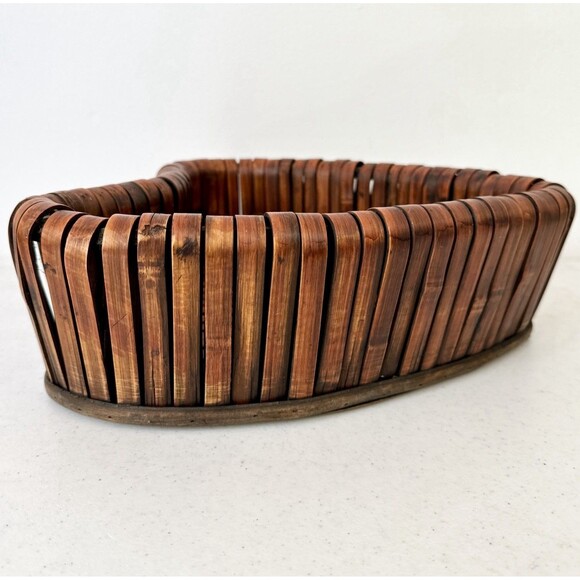 Dark Wood Heart-shaped Basket Primitive Handmade Handcrafted - Picture 3 of 9